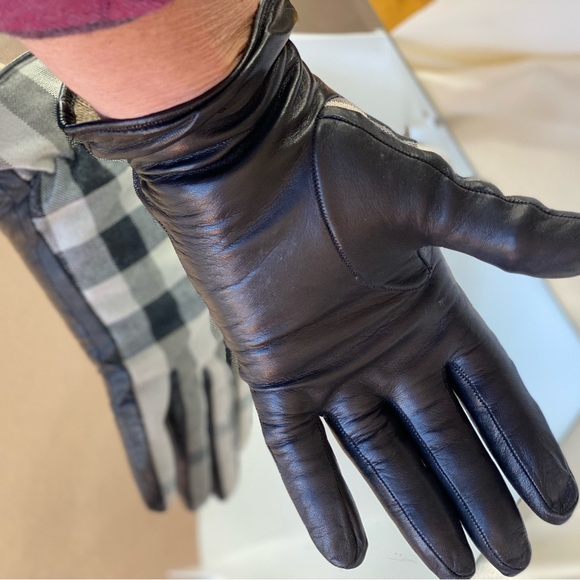 Womens BURBERRY LUREX/Black Leather Lowery Check Gloves/Generous size 6.5-7🔥EUC - Picture 14 of 16